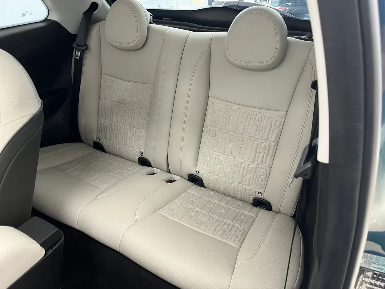 Fiat 500e - Imagem 17