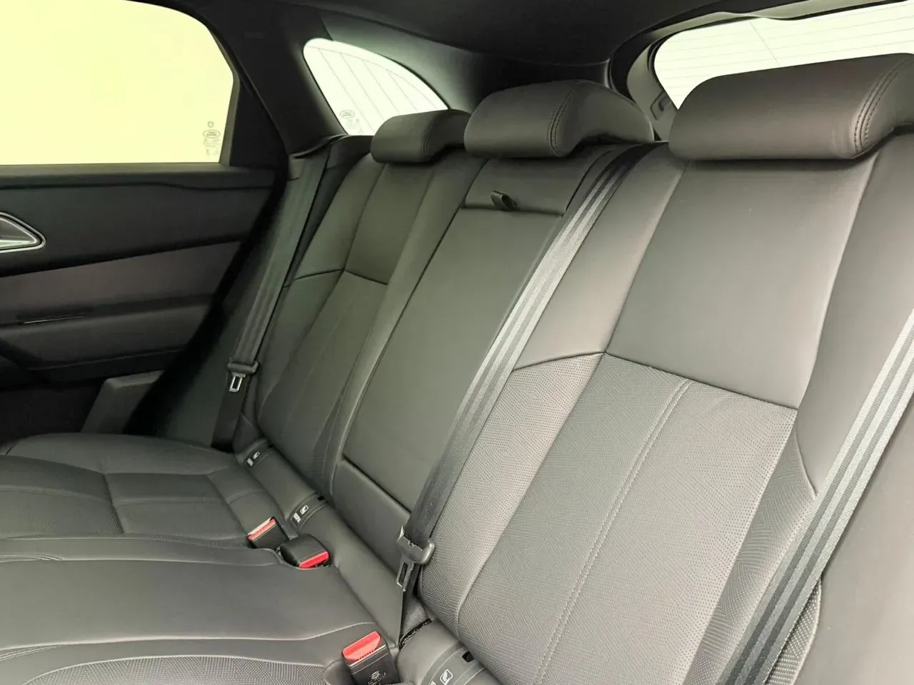 Land Rover Range Rover Velar - Imagem 18