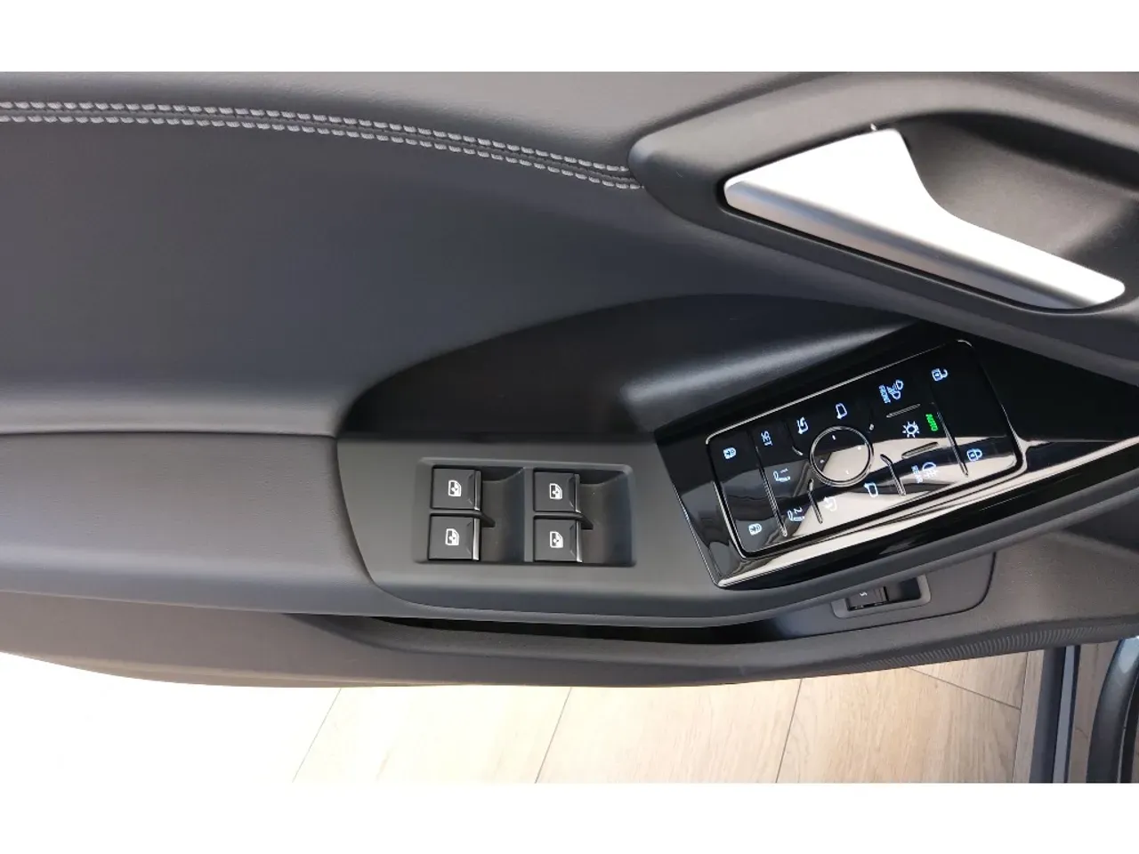 Audi Q6 E-tron - Imagem 15