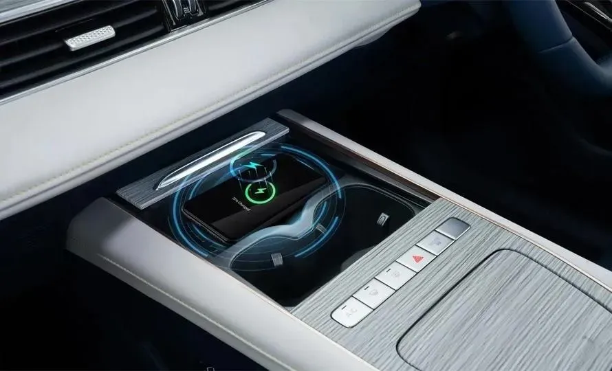 Omoda E5 - Imagem 12