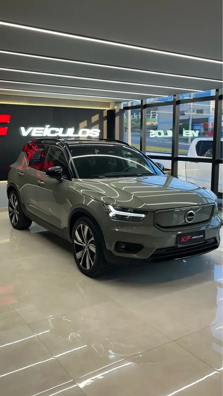 Volvo XC40 Recharge - Imagem 2