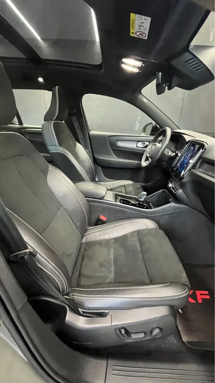 Volvo XC40 Recharge - Imagem 3