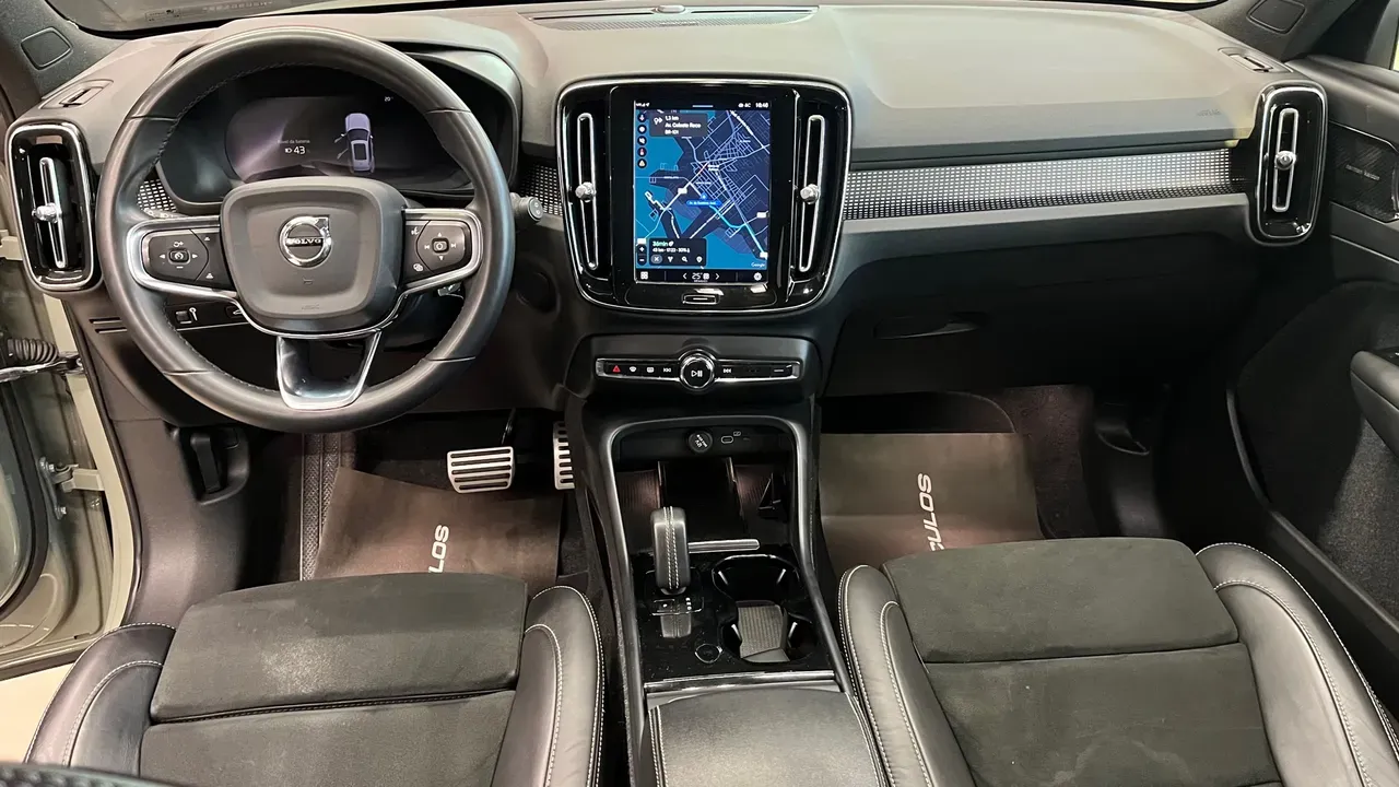 Volvo XC40 Recharge - Imagem 5