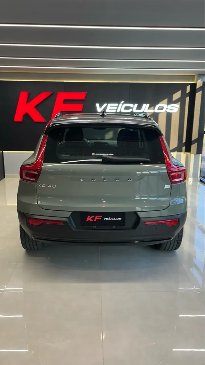 Volvo XC40 Recharge - Imagem 11
