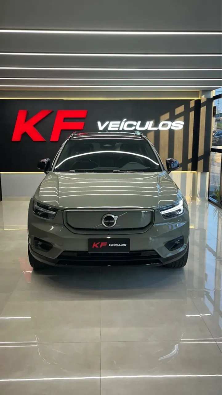 Volvo XC40 Recharge - Imagem 13