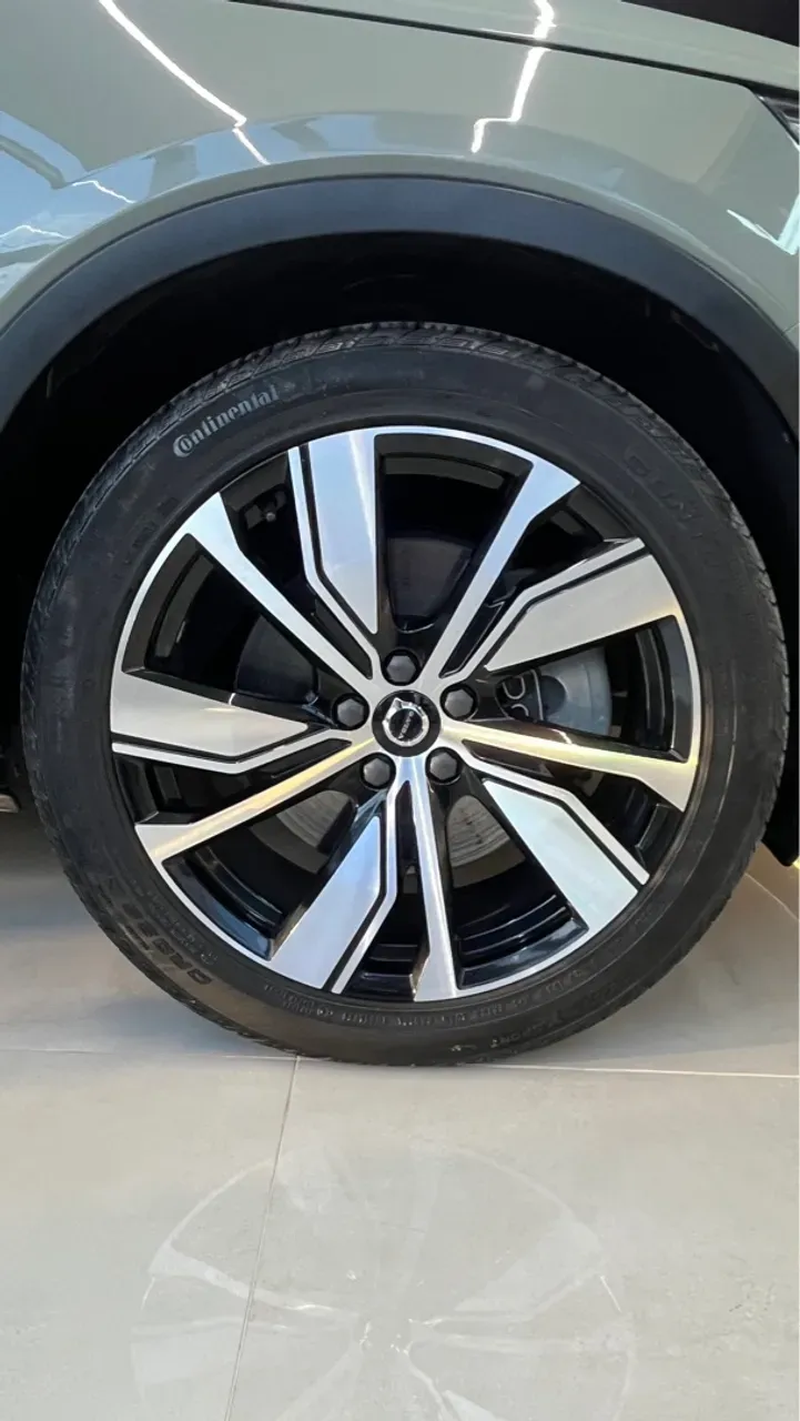 Volvo XC40 Recharge - Imagem 14