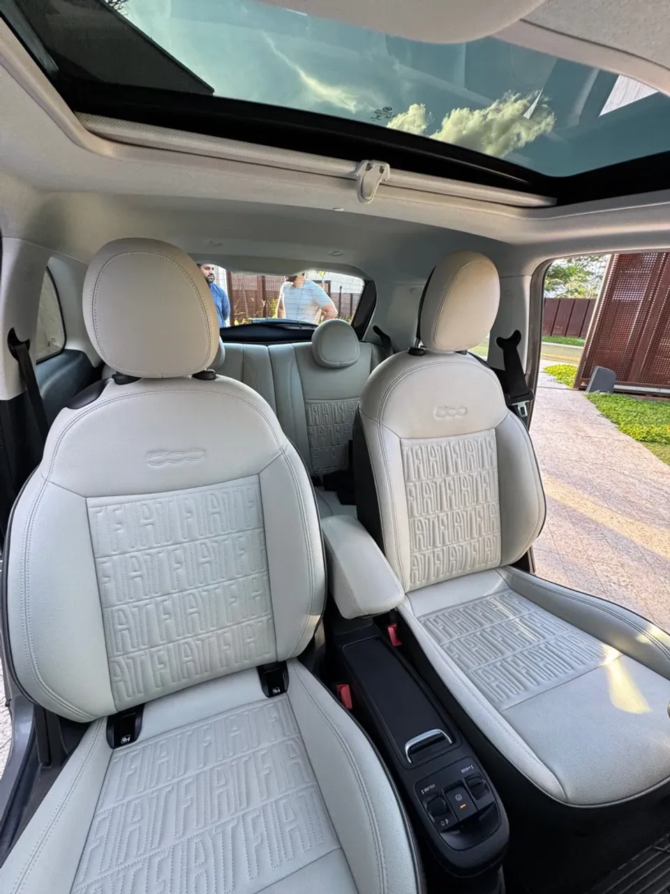 Fiat 500e - Imagem 12