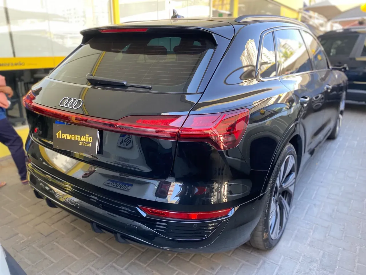 Audi Q8 E-tron - Imagem 10