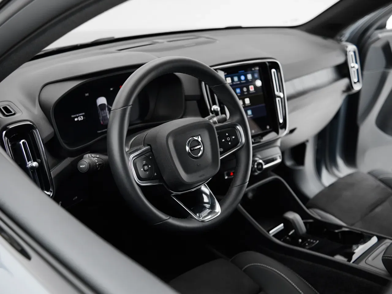 Volvo C40 Recharge - Imagem 16