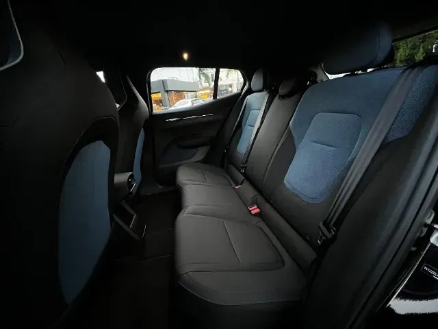 Volvo EX30 - Imagem 16