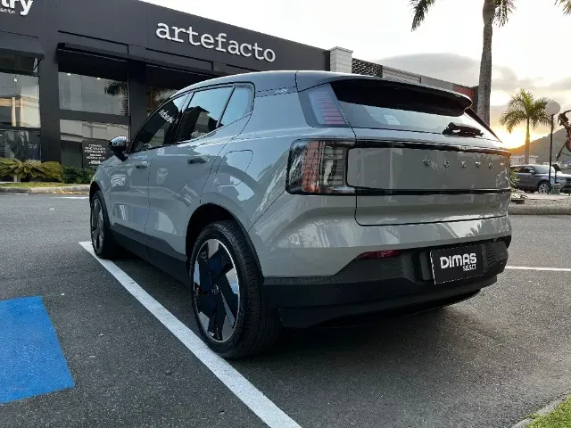 Volvo EX30 - Imagem 3