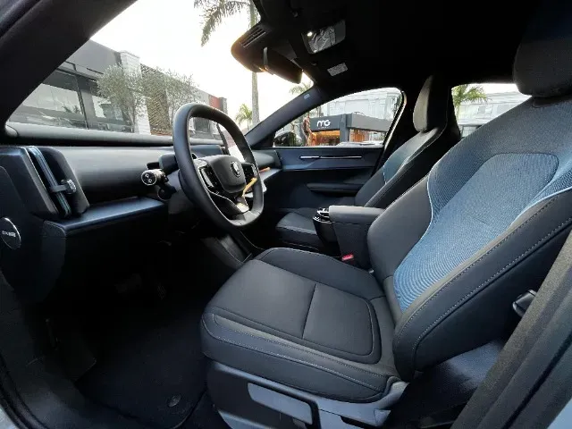 Volvo EX30 - Imagem 10