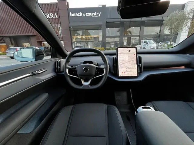 Volvo EX30 - Imagem 12