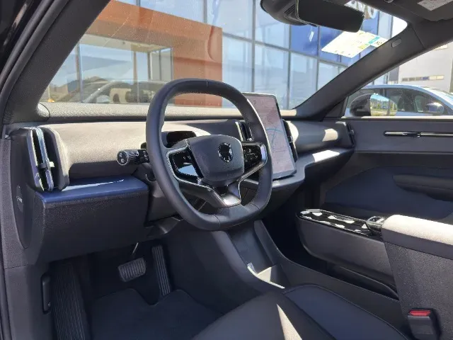 Volvo EX30 - Imagem 12