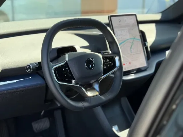 Volvo EX30 - Imagem 14