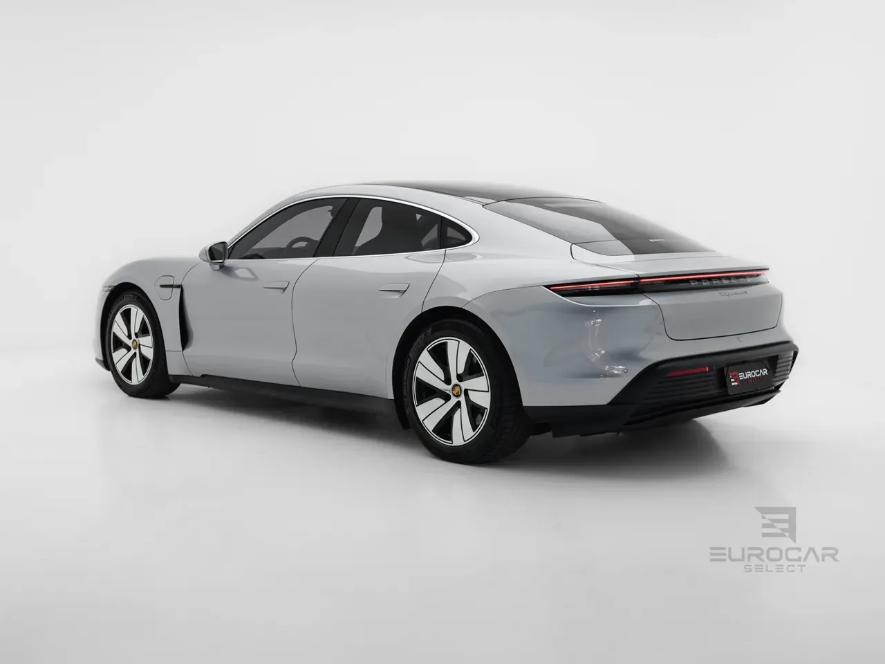 Porsche Taycan - Imagem 6