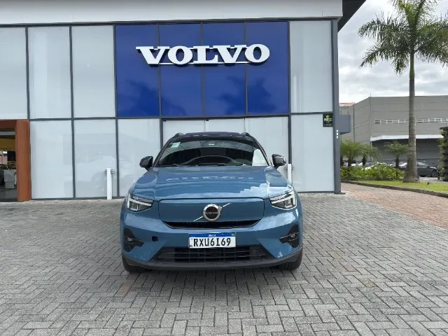 Volvo XC40 Recharge - Imagem 2