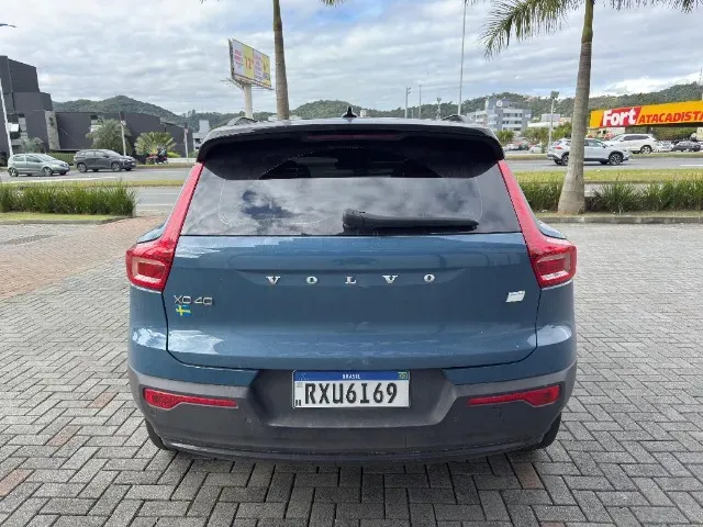Volvo XC40 Recharge - Imagem 6