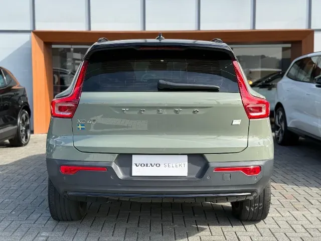 Volvo XC40 Recharge - Imagem 8