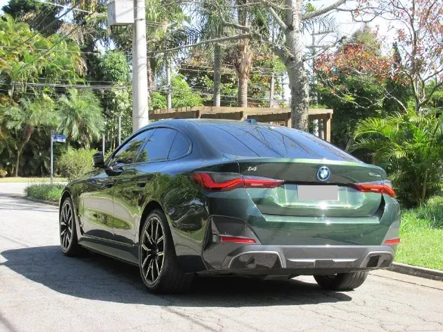 BMW I4 Edrive35 - Imagem 14