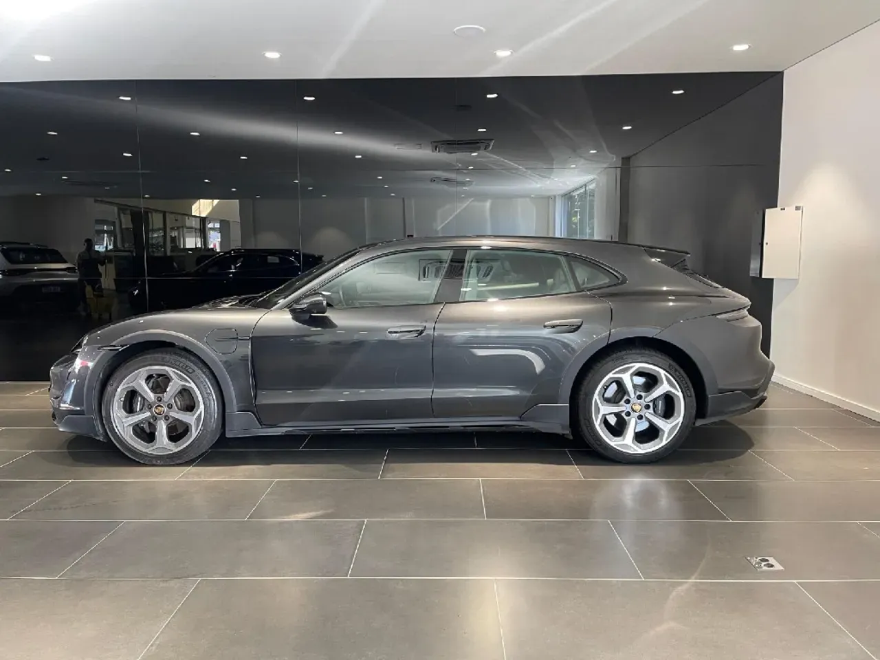 Porsche Taycan - Imagem 3