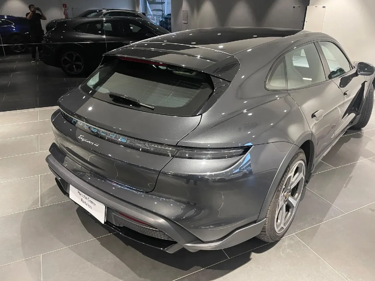 Porsche Taycan - Imagem 8