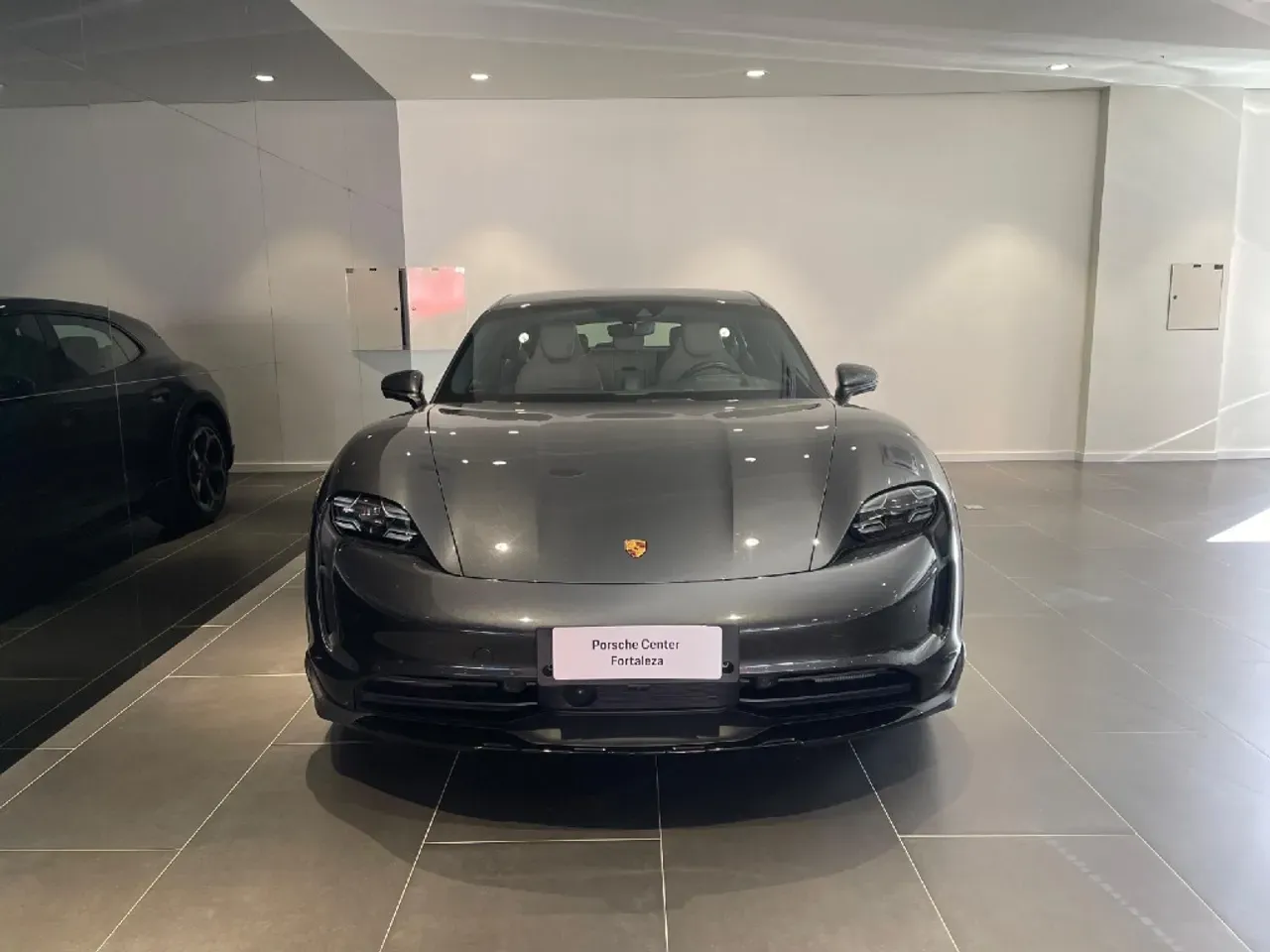 Porsche Taycan - Imagem 13