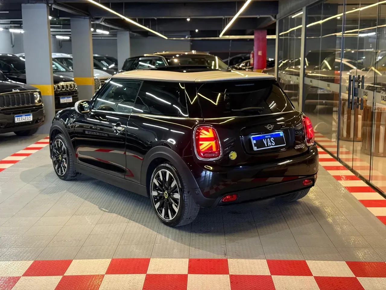 Mini CooperSE - Imagem 4