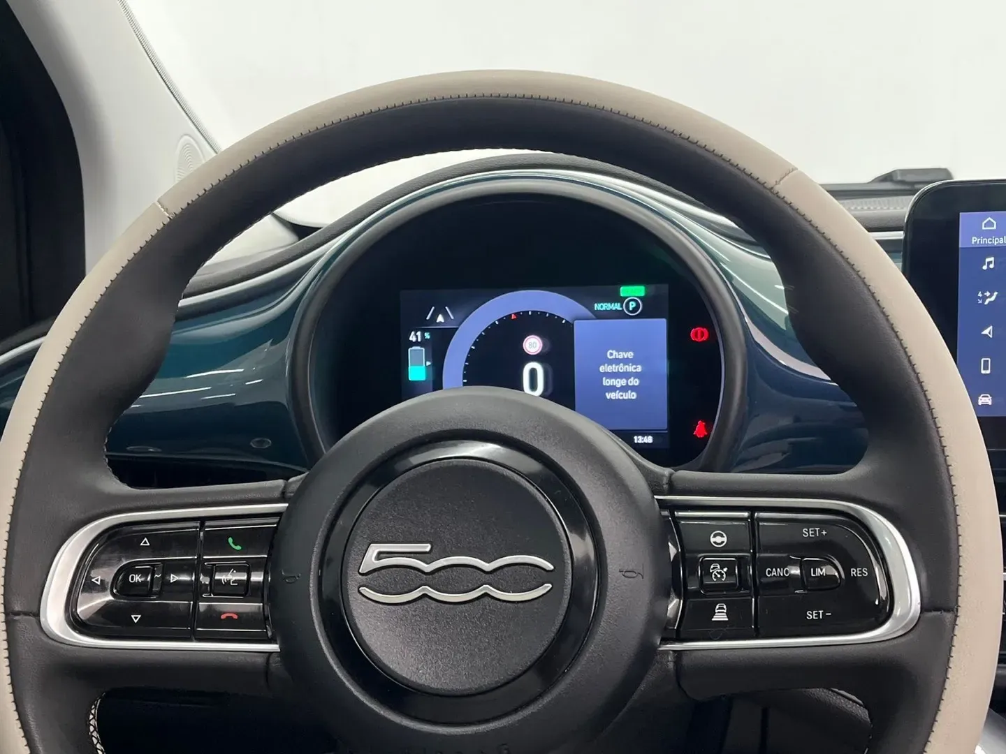 Fiat 500e - Imagem 8