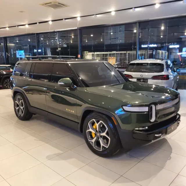 Rivian R1t - Imagem 3