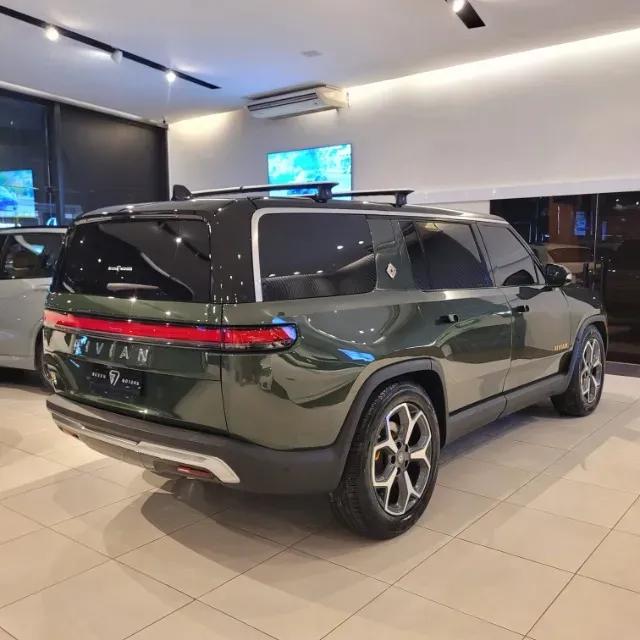 Rivian R1t - Imagem 4