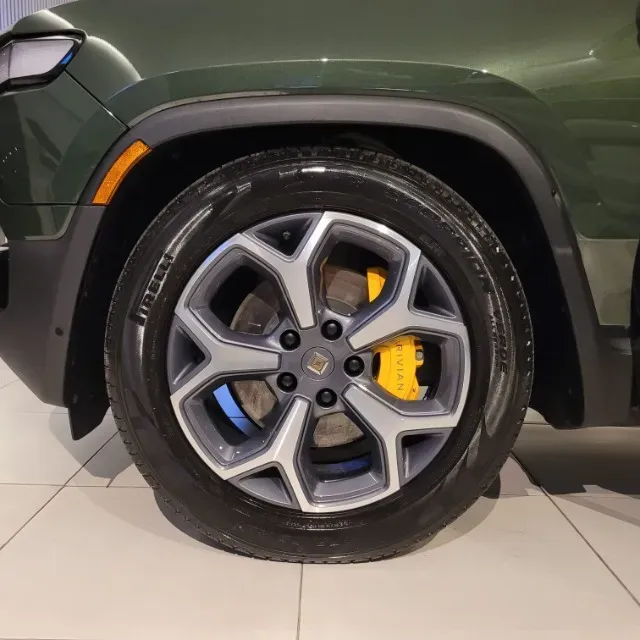 Rivian R1t - Imagem 7