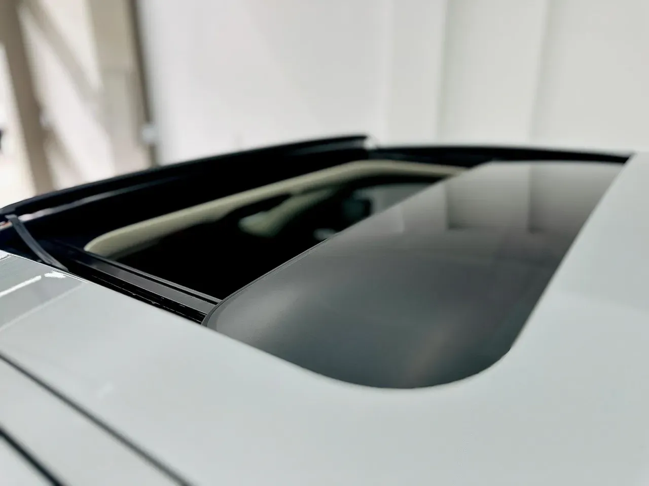 BMW 330e Plug-in Hybrid - Imagem 12