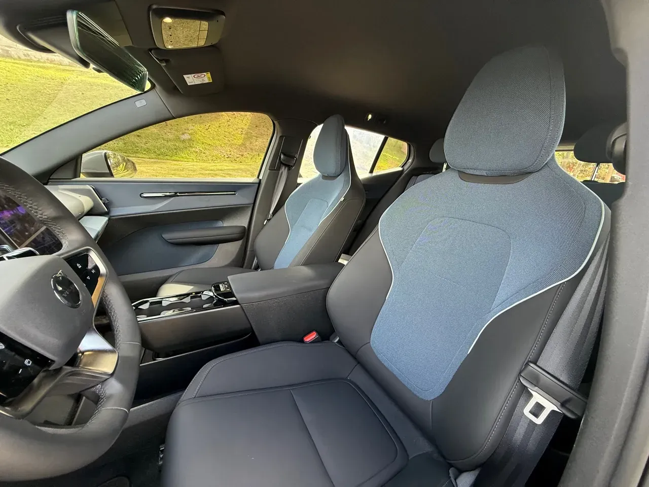 Volvo EX30 - Imagem 16