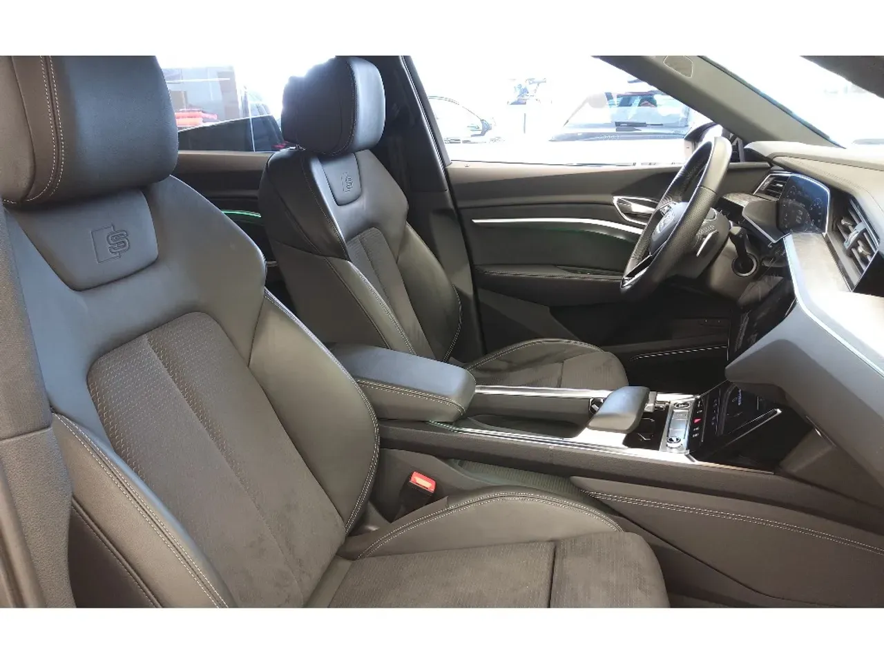 Audi E-tron Sportback - Imagem 6