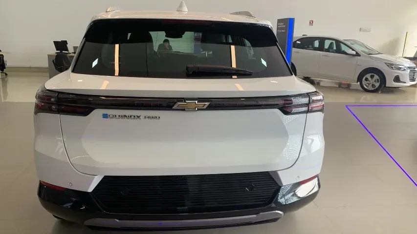 Chevrolet Equinox EV - Imagem 13