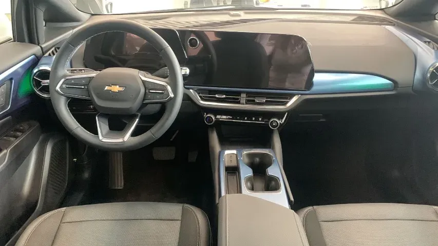 Chevrolet Equinox EV - Imagem 15