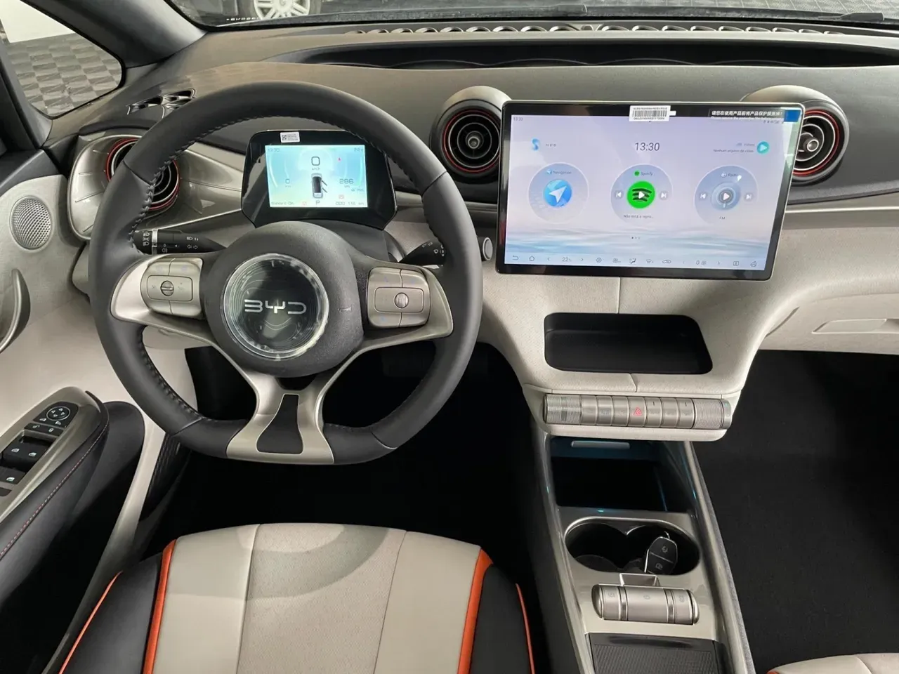 BYD Dolphin - Imagem 4