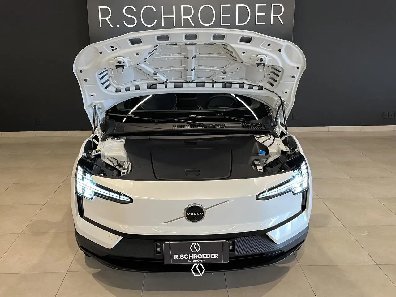Volvo EX30 - Imagem 5