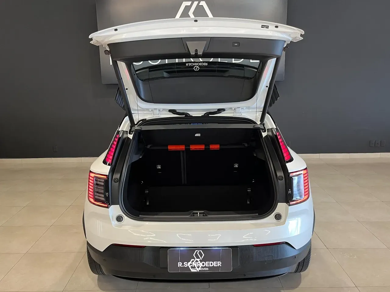 Volvo EX30 - Imagem 7