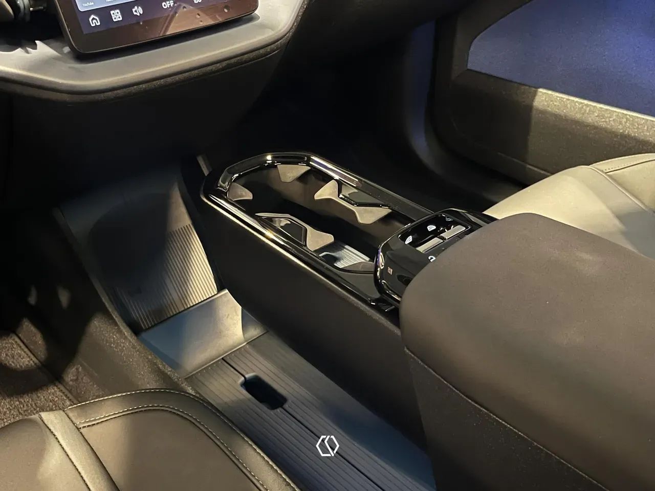 Volvo EX30 - Imagem 11