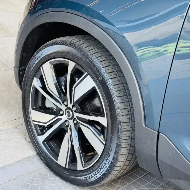 Volvo XC40 Recharge - Imagem 5