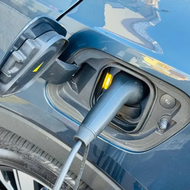 Volvo XC40 Recharge - Imagem 6