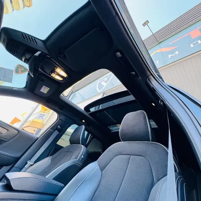 Volvo XC40 Recharge - Imagem 7