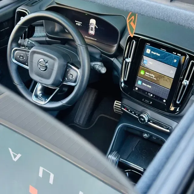 Volvo XC40 Recharge - Imagem 10