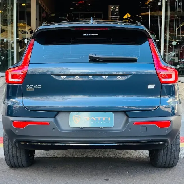 Volvo XC40 Recharge - Imagem 12