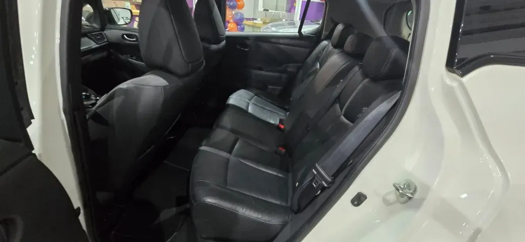 Nissan Leaf - Imagem 10