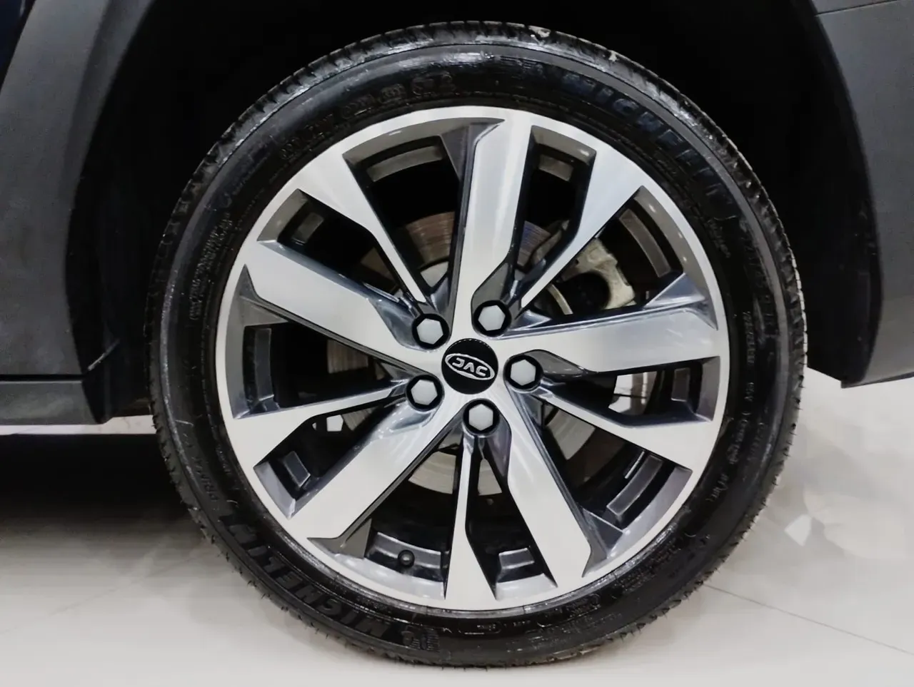 JAC E-js4 - Imagem 9