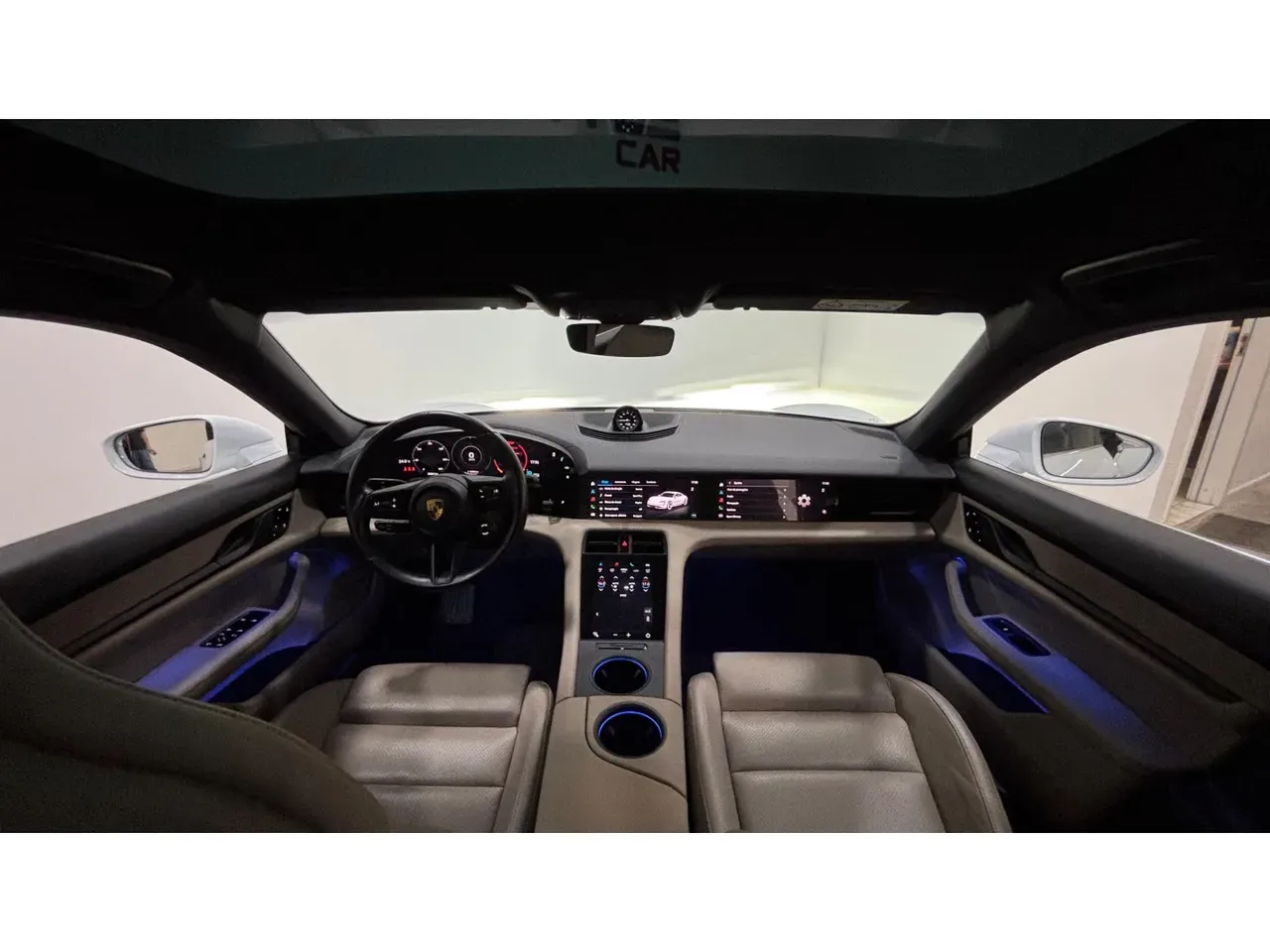 Porsche Taycan - Imagem 12