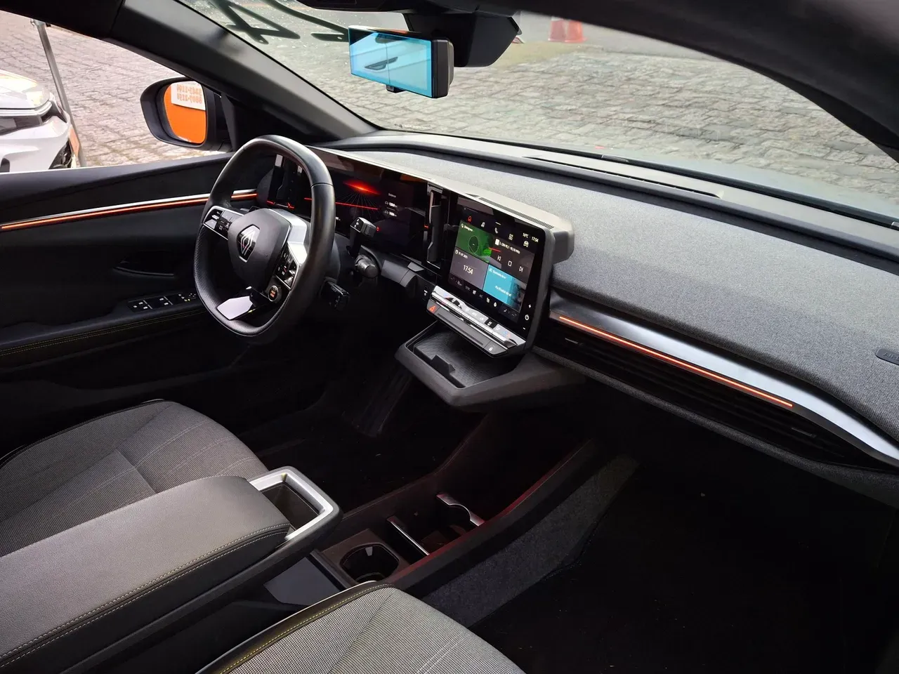 Renault Megane E-tech Electric - Imagem 12